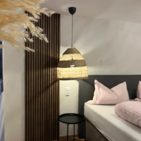 Haus Anton - & 招待所 *