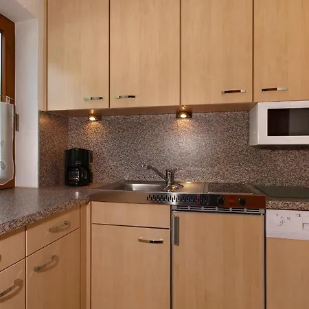 Haus Anton - & Guest house