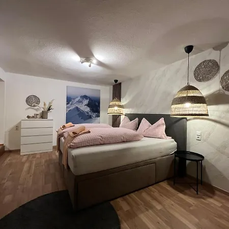 Haus Anton - & Penzion Sölden